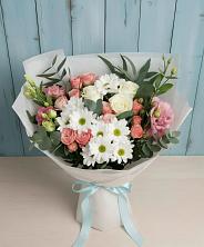 Букет цветов из:  Розы, Лизиантусы и Хризантемы в Аржановской