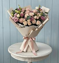 Букет цветов из:  Розы и Лизиантусы в Аржановской