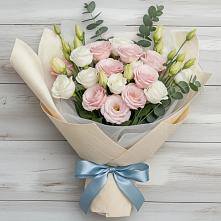 Букет цветов из:  Лизиантусы в Аржановской