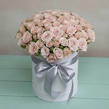 Цветочная композиция из Розы в шляпной коробке в Аржановской