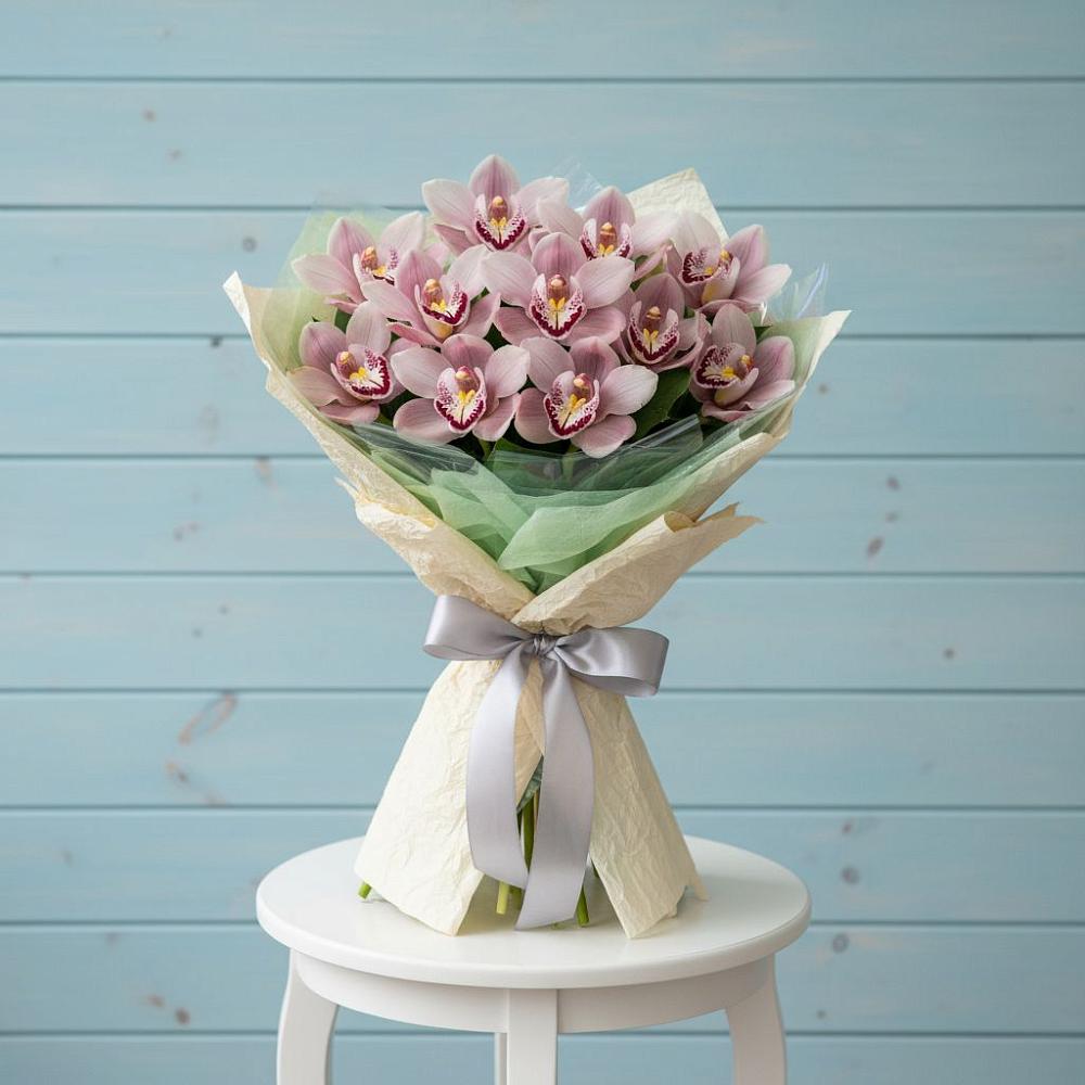 Букет цветов из: Орхидеи и Розы в Аржановской