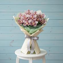 Букет цветов из:  Орхидеи и Розы в Аржановской