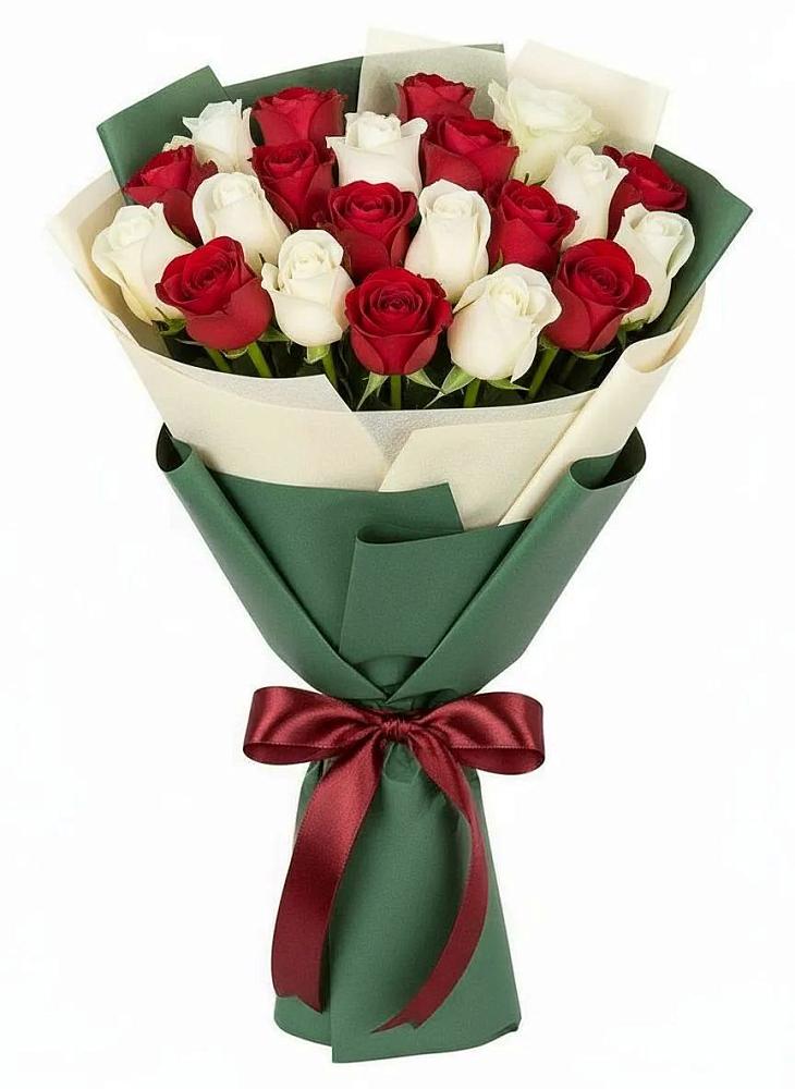 Букет Микс из красных и белых роз в Аржановской