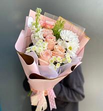 Букет цветов из:  Хризантемы и Розы в Аржановской