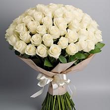 Букет 101 беля роза Белоснежка в Аржановской