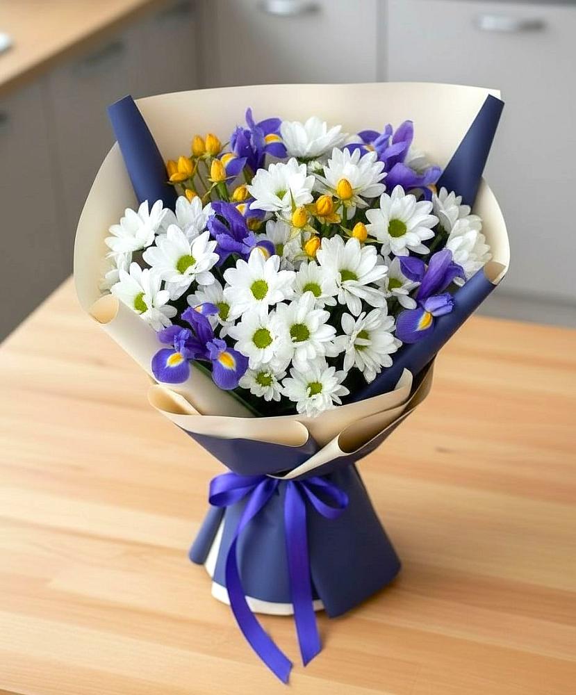 Букет цветов из: Розы, Ирисы и Хризантемы в Аржановской