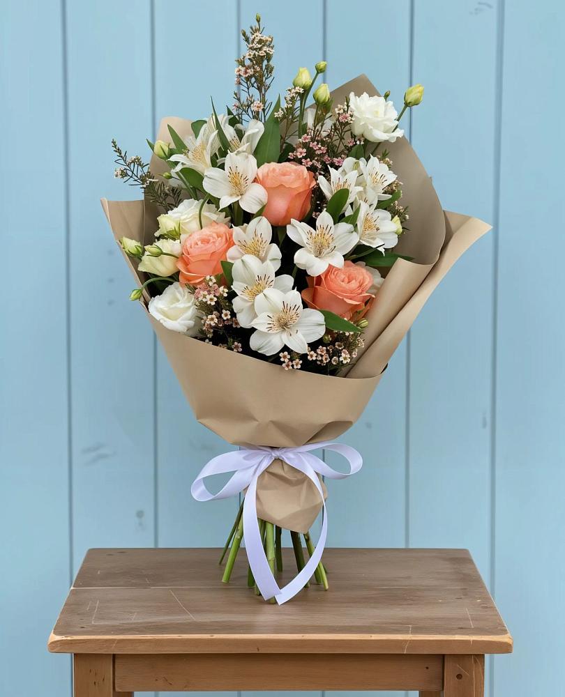 Букет цветов из: Альстромерии, Лизиантусы, Розы и Хризантемы в Аржановской